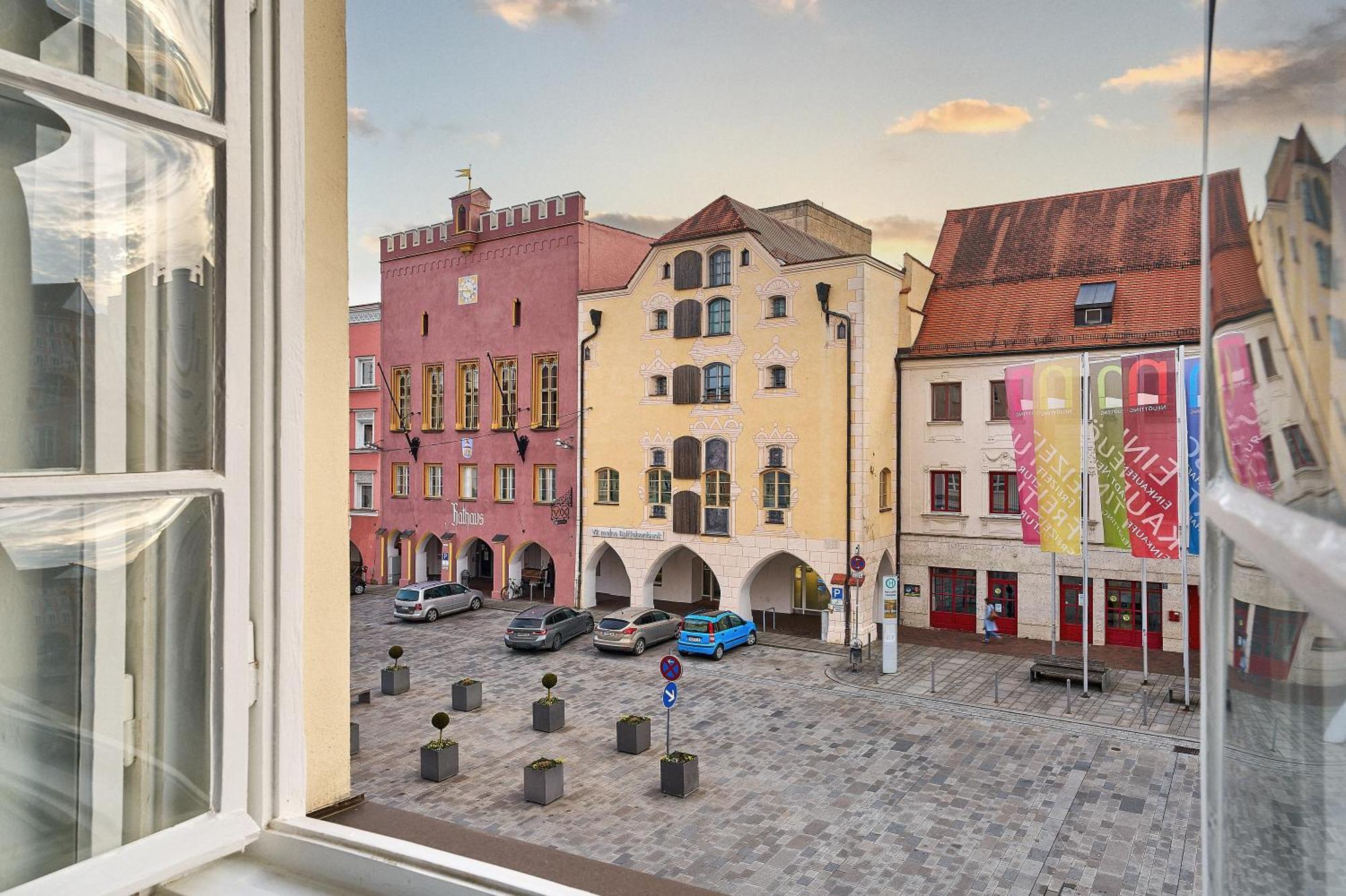 Zur Krone Neuötting Exteriör bild